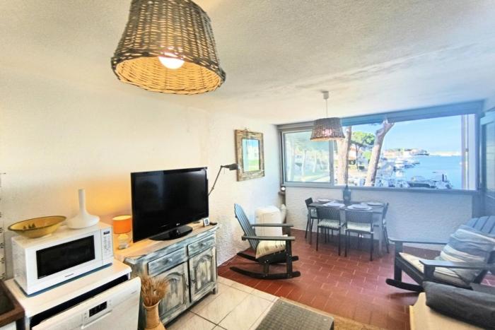 Apartment for 4 with breathtaking view