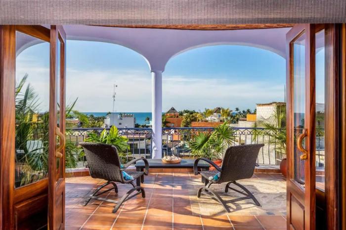 Sayulita Penthouse 2BR w Pool and Views