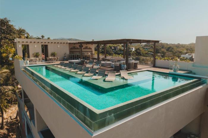 Caivama Luxe Condo with Ocean Views