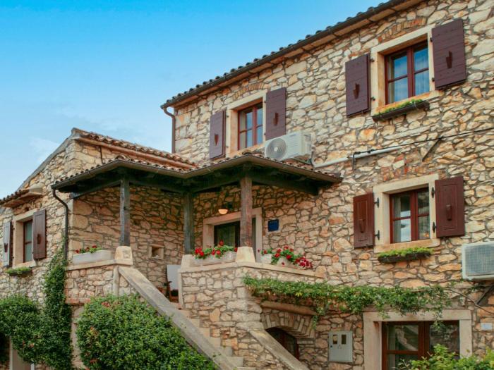 Apartment Capo Malvazija by Interhome