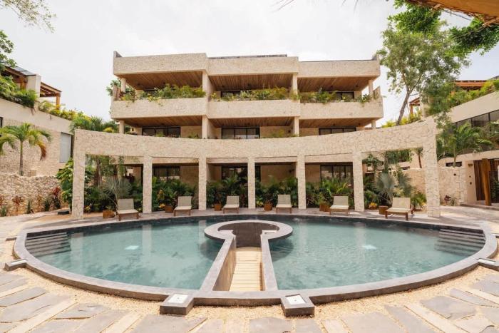 Spacious 6BR Luxe Villa with 4 Private Pools and Yoga Space Rooftop & Concierge