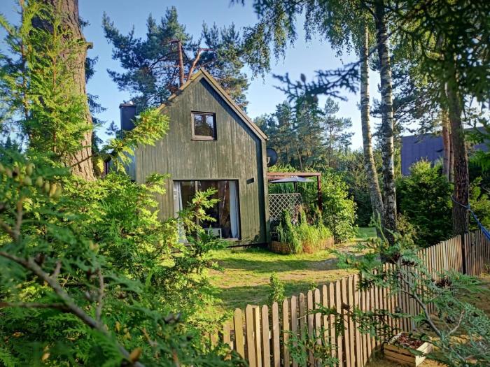 Scandinavian-style lake house