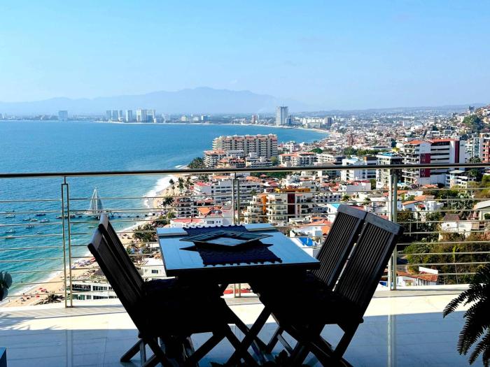 3-Bedroom Condo in the romantic zone