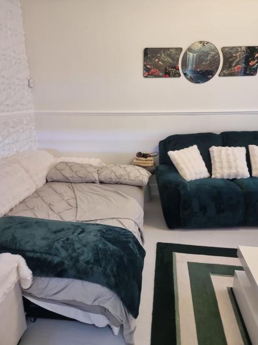 Lackcos Dulux Room for Royals