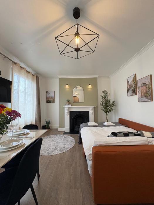 Lovely Flat by Emirates - 5 mins to Kings Cross St Pancras