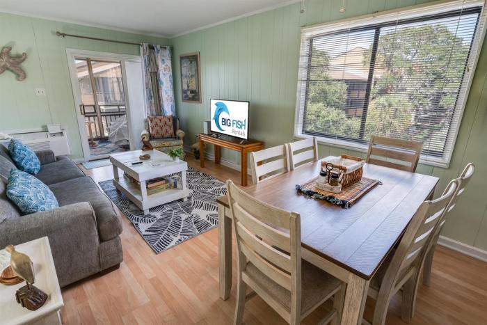 2BR Mariners Cove PoolSteps to Beach3rd Floor!