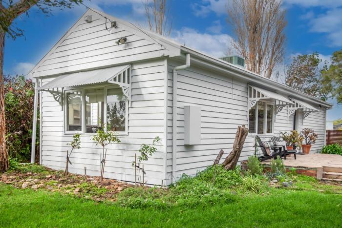 Peninsula Holiday Cottage 10 minutes walk to the beach