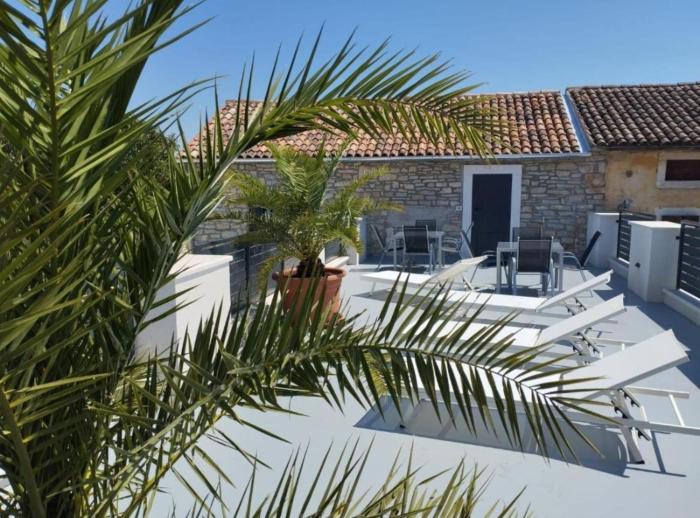 Villa Galant with Pool & Sauna Maružini