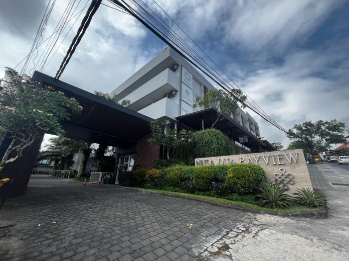 Nusa Dua Bayview Villas