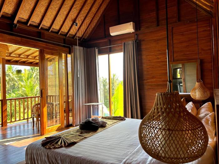 Anindra Villa Ubud - Rice Field Views & Shared Pool