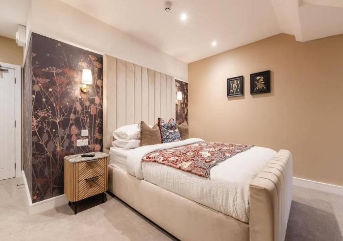 Hotel Seven Inn Suites Near IGI Airport