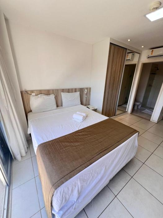 Fusion Hplus 1709, Flats Rocha