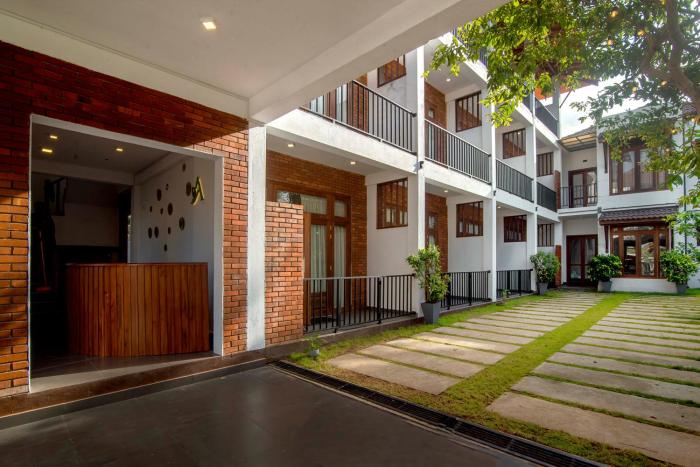 Harohi Hotel and Residence