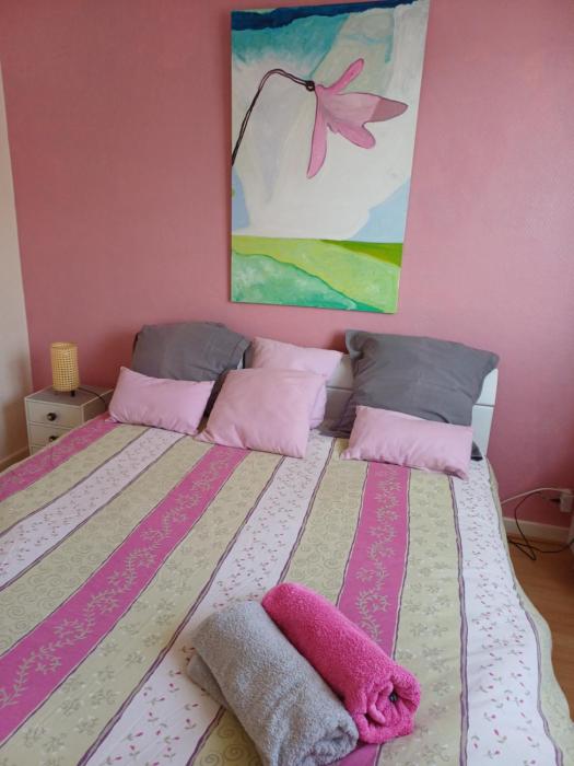 Ensoleillé avec terrasse près de la gare, 60m2