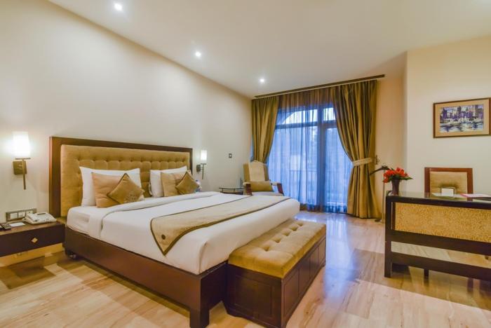 Royal Studio Golf course road - Gurugram