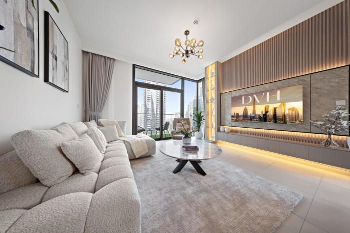 DVH Luxe Retreats 2 Bedroom Downtown by Burj Khalifa and Dubai Mall