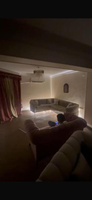 شقة مدينة نصر عباس العقاد