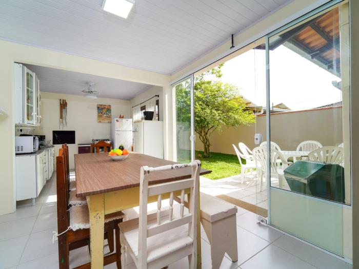 Casa ampla perto da praia AG5245