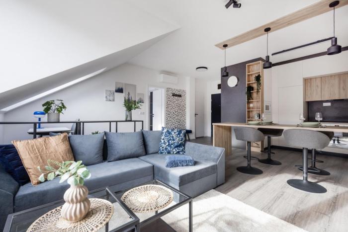 Top-floor privacy and comfort