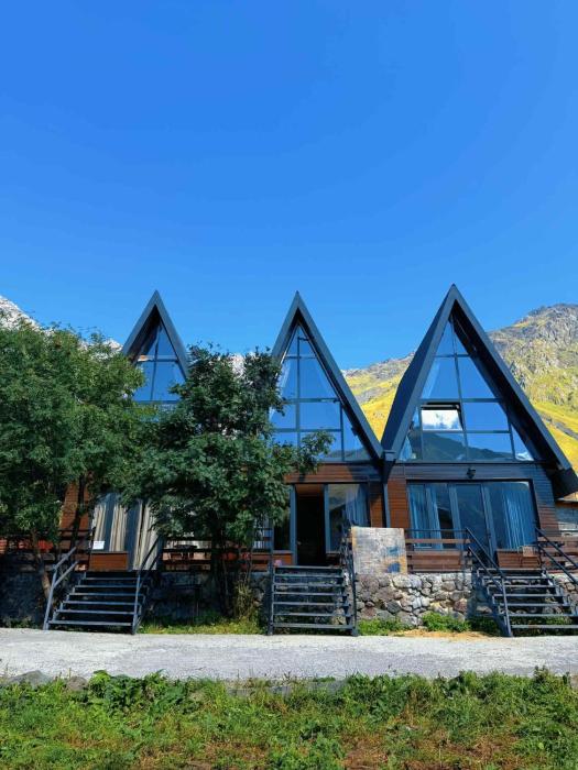 Kazbegi Villa Cottages