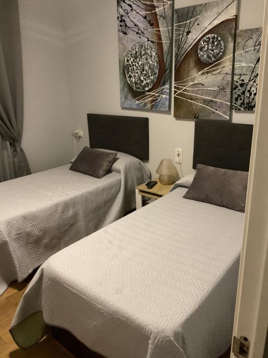 Habitacion doble en casa compartida con anfitriones