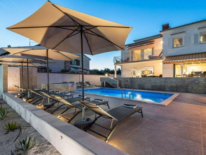 Villa in Buici with swimming pool