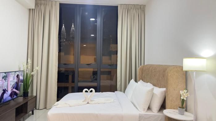 KLCC view suite 1601B at Majestic Residence