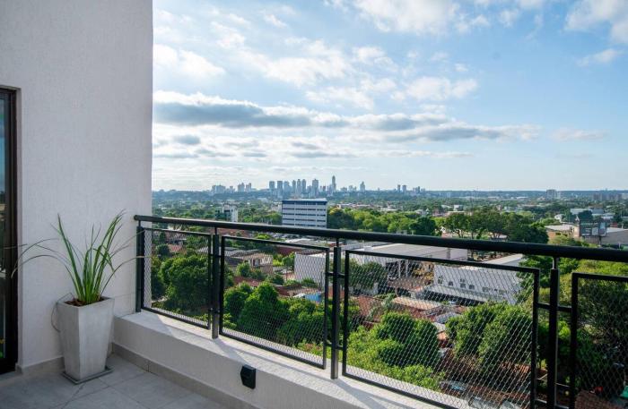 Cozy Apt Pool Plus CoWorking paraguay Deriv