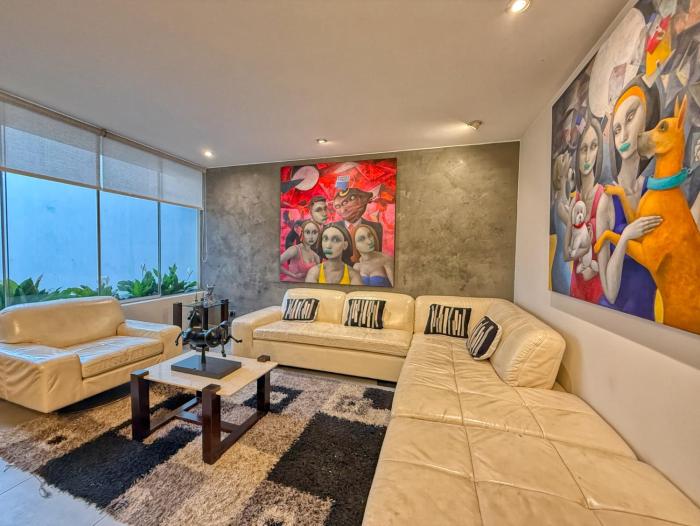 Beautiful Penthouse in Lima, in front of the park