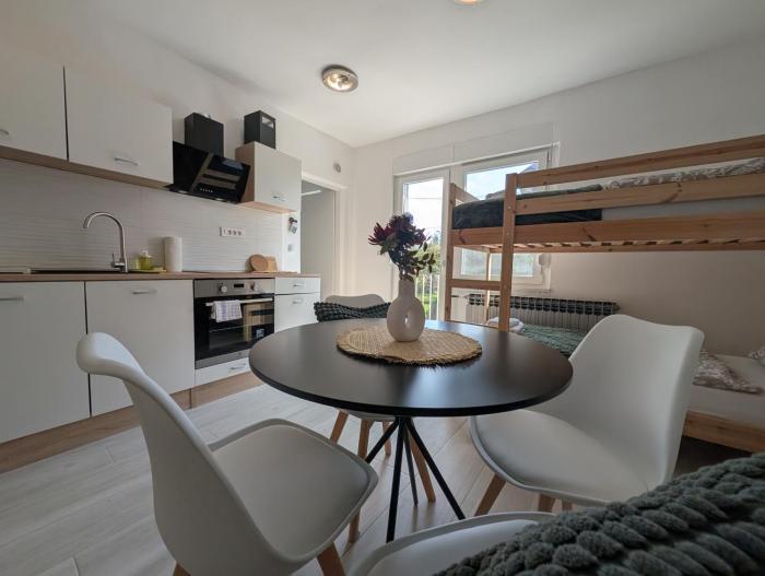 Sesvete Studio 4 Four w Balcony