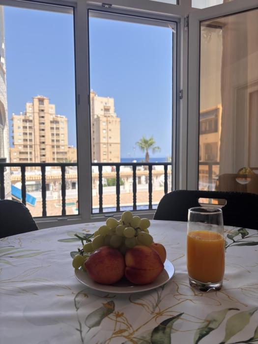 Apartamentos con piscina y vistas al mar-La Mata