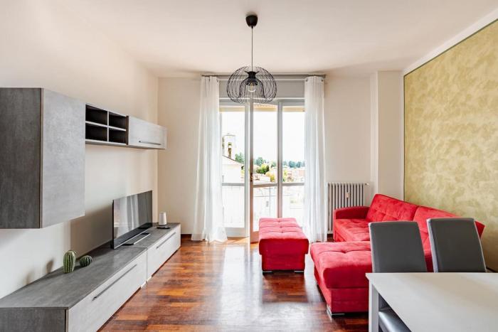 5 min from Malpensa MXP - 24H Self Check-in - Parking - View