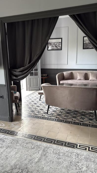 Appartement historique - gare, médina et monuments à pied