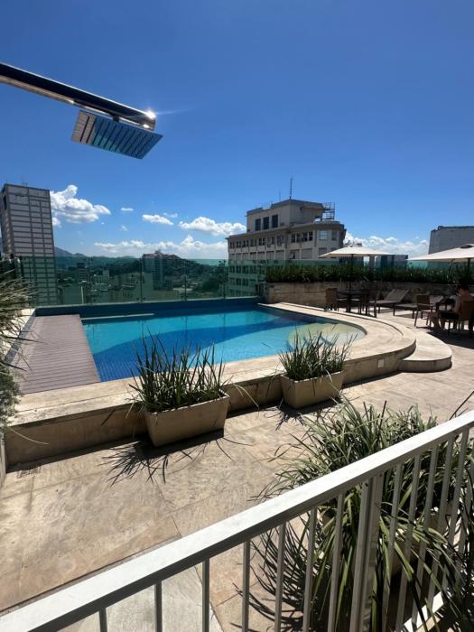 Studio com piscina, academia e ar condicionado Centro RIO