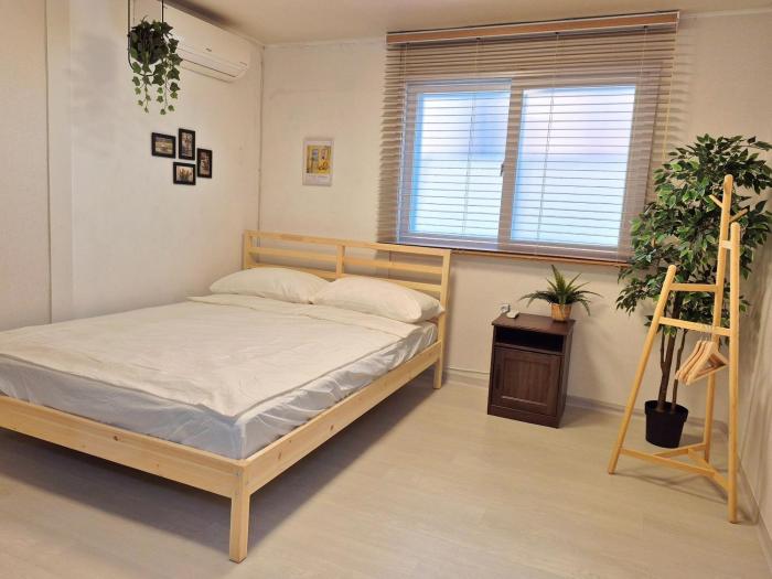 Monoplan House Seongsu Lofty Stay