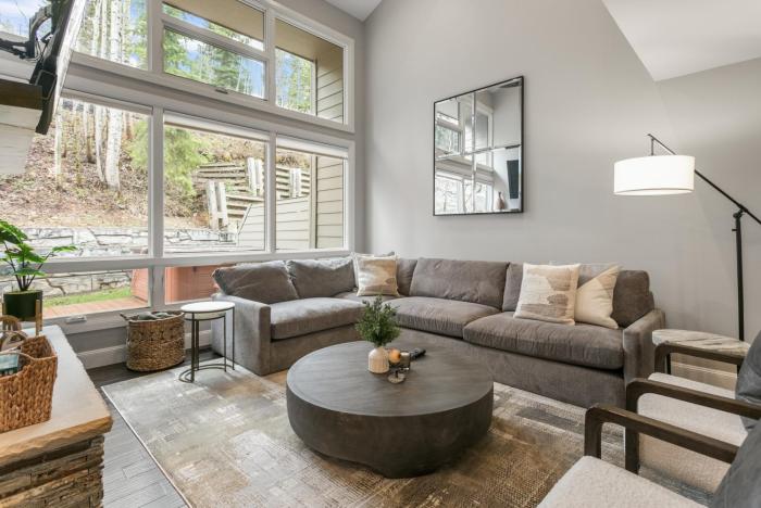 1158 - Three Bedroom Deluxe Stonebridge condo