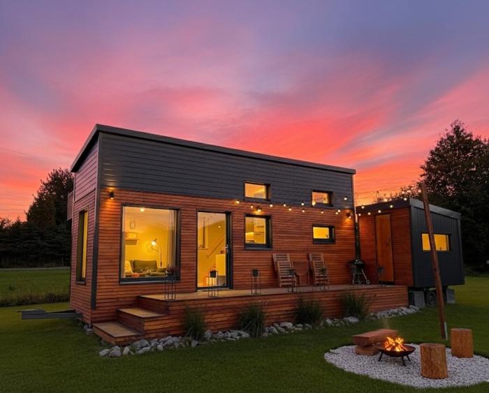 FamilyTinyHouse