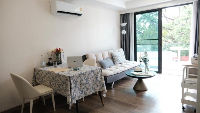 E6 Chiang Mai city center, Central Mall, beautiful swimming pool, one bedroom and one living room, can accommodate three people, cooking allowed