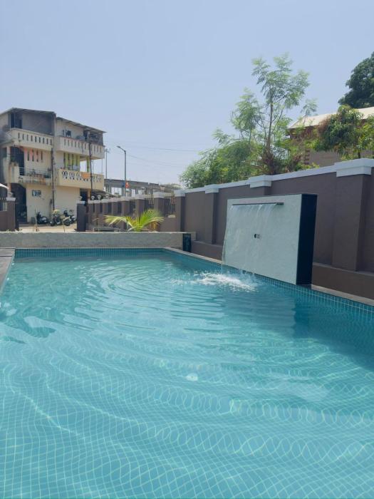 Dolally Pool,Jacuzzi and bar by Villagram,