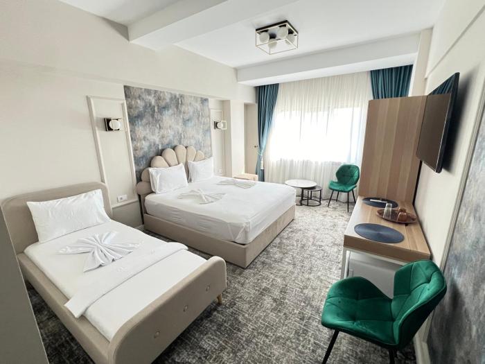 Premium Rooms & Boutique Apartments with Free Parking