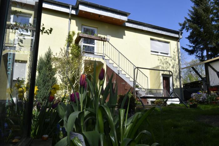 Ferienwohnung in zentraler Lage-18 Minuten mit S-Bahn in Köln Zentrum