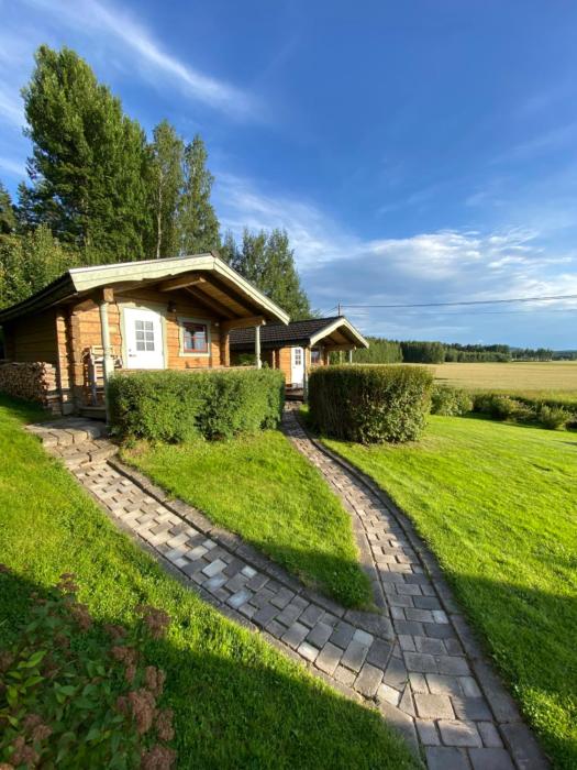 Timrad Stuga med dubbelsäng Obs i stora huset dusch toalett och kök