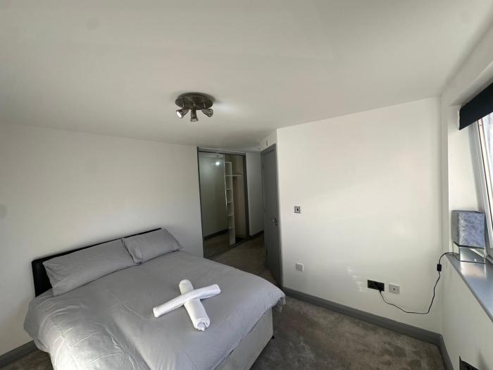 Spacious Double near City Centre