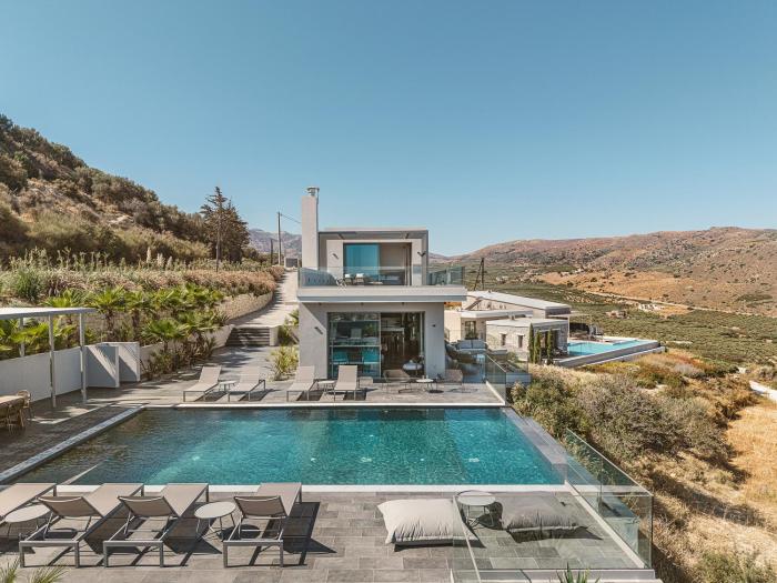 Villa Thealon I New luxury villa with sea view and private infinity pool