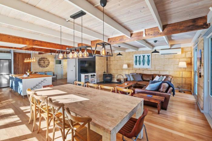 Stone House - A Family Beachside Escape