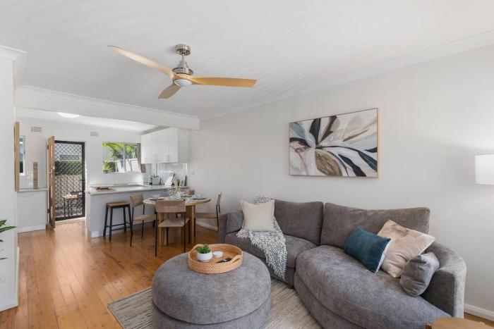 Sunny Shores Escape - Breezy Days near Surf Beaches