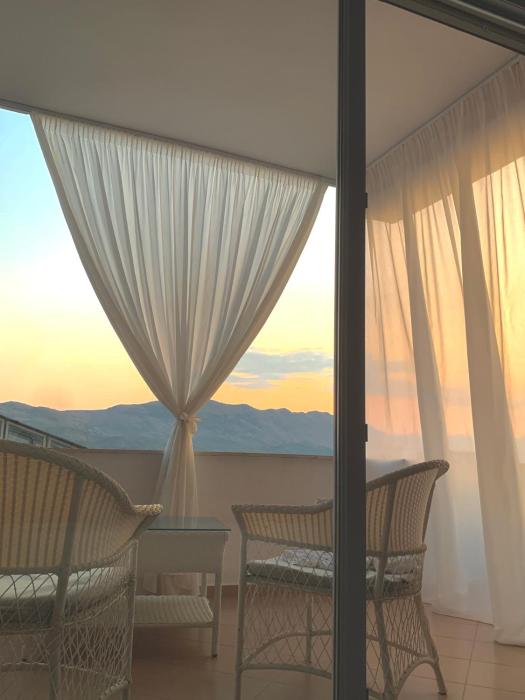 Shkodra White Terrace Ap