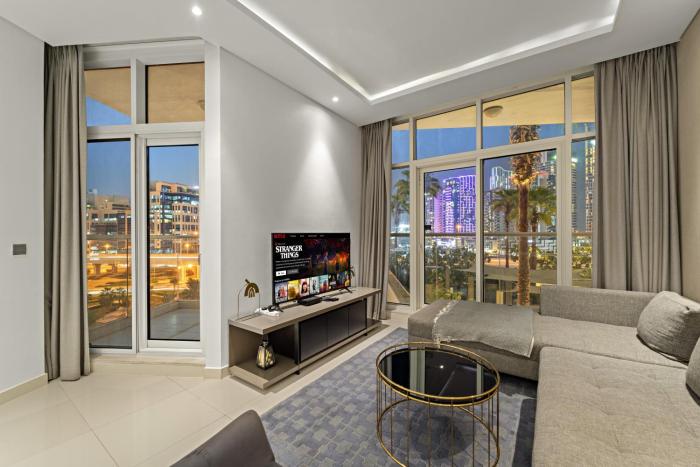 Spacious 1BR with Balcony and Pool Access