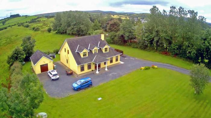 5 Bed in Westport oc-ii06251