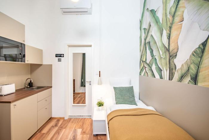 Central Cozy Studio for Solo Traveller